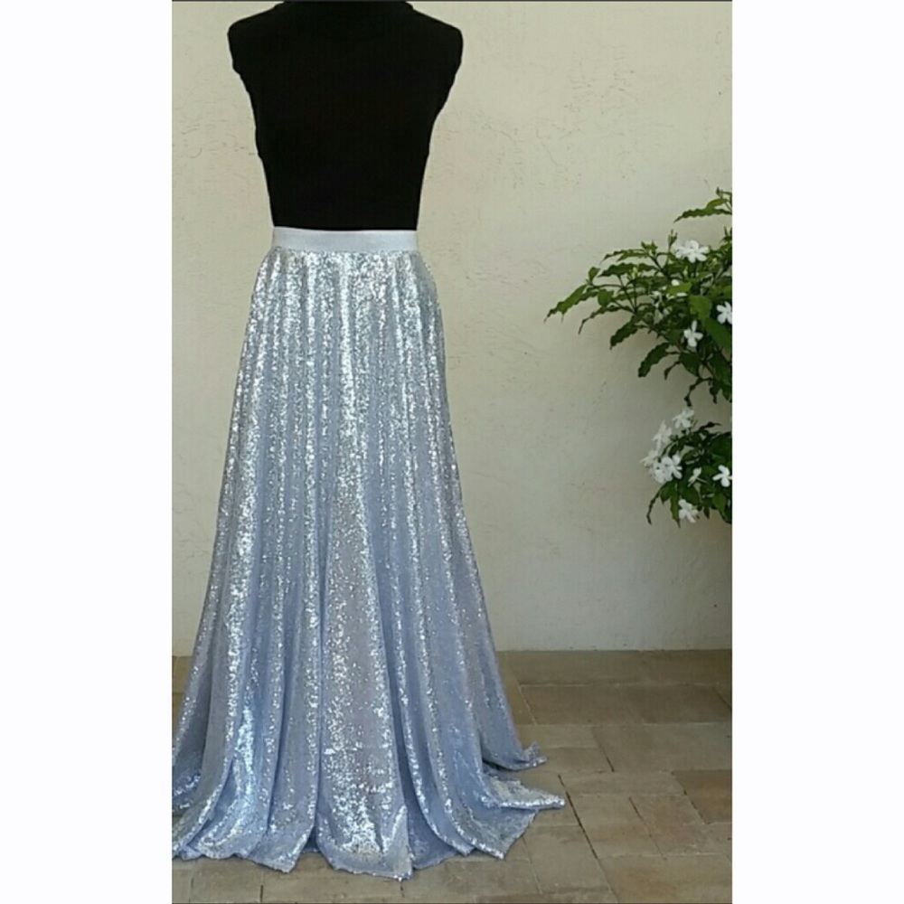 Ladies Silver Sequin Ball Gown Skirt - Picture 4 of 11